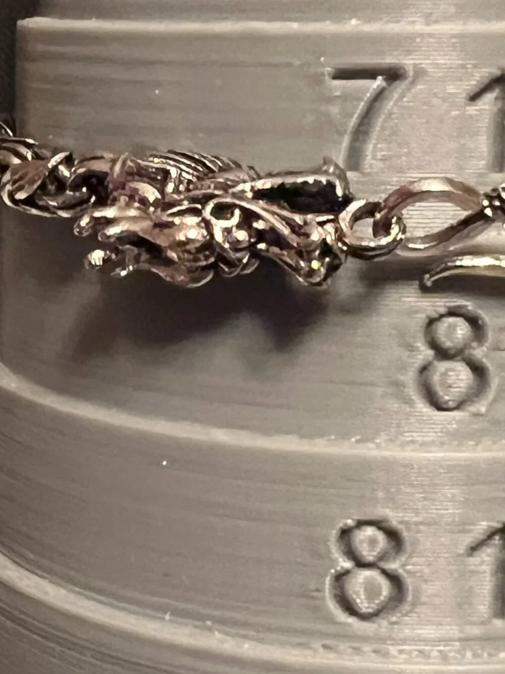 N/A intricate silver